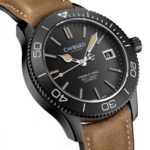 Stylish And Affordable Watch For Men-Christopher Ward C60 Trident 600 Vintage