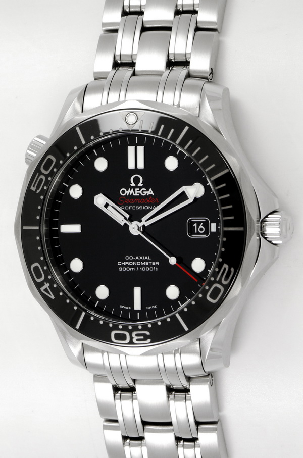 Omega Men’s Seamaster Black Dial Watch (212.30.41.20.01.003)