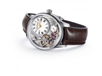 Maurice-Lacroix-Masterpiece-Gravity-Classic-angle-560